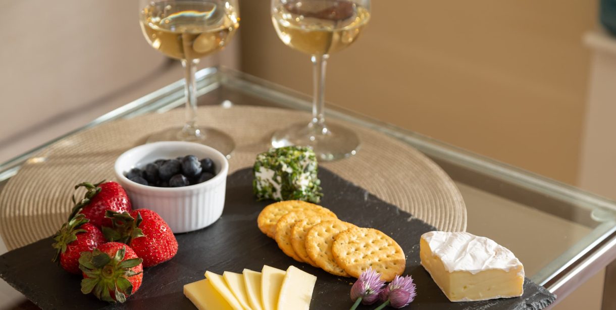Cheese & wine package